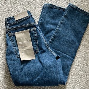 Everlane The Curvy ‘90s Cheeky Straight Jean
